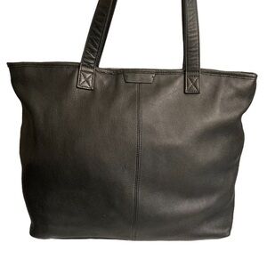 Leatherology black leather zipper tote bag